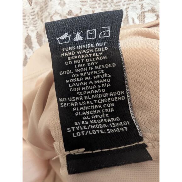 Ronni Nicole 3/4 Sleeve Lace Sheath Lined Ivory Lace Wedding Dress Size 14 - Picture 12 of 12